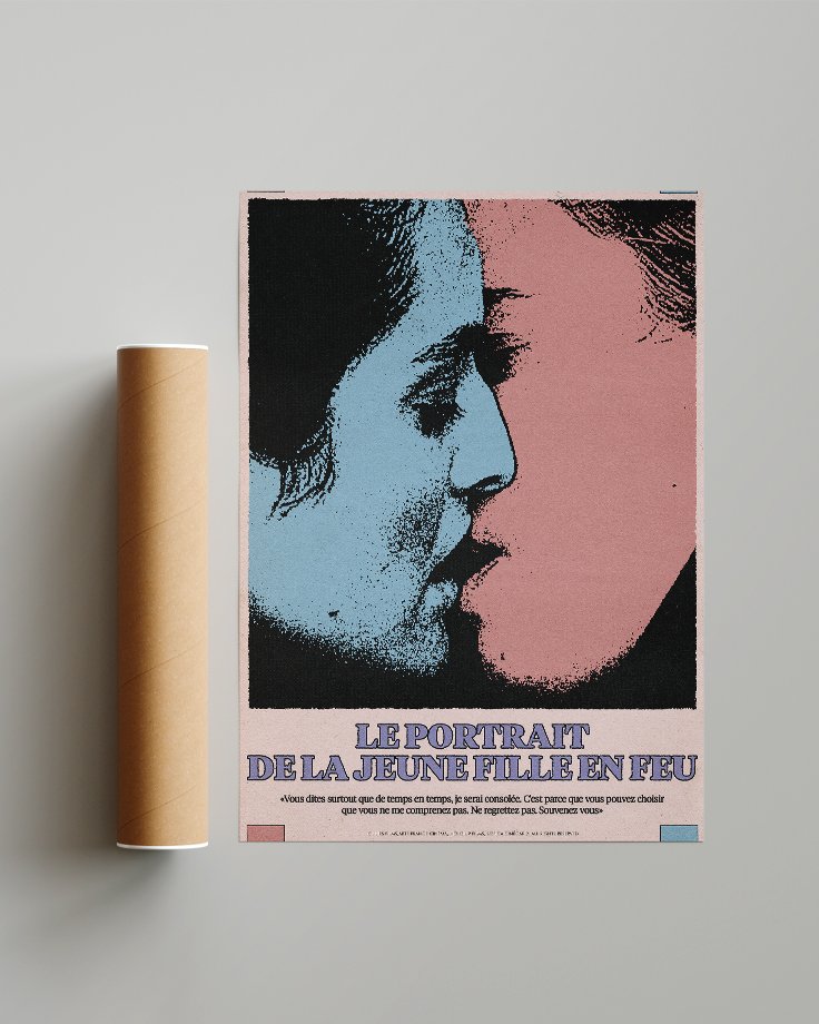 Le poster Portrait de la Jeune Fille en Feu mis en situation réel à travers un mockup présentant le tube d'expédition en carton.